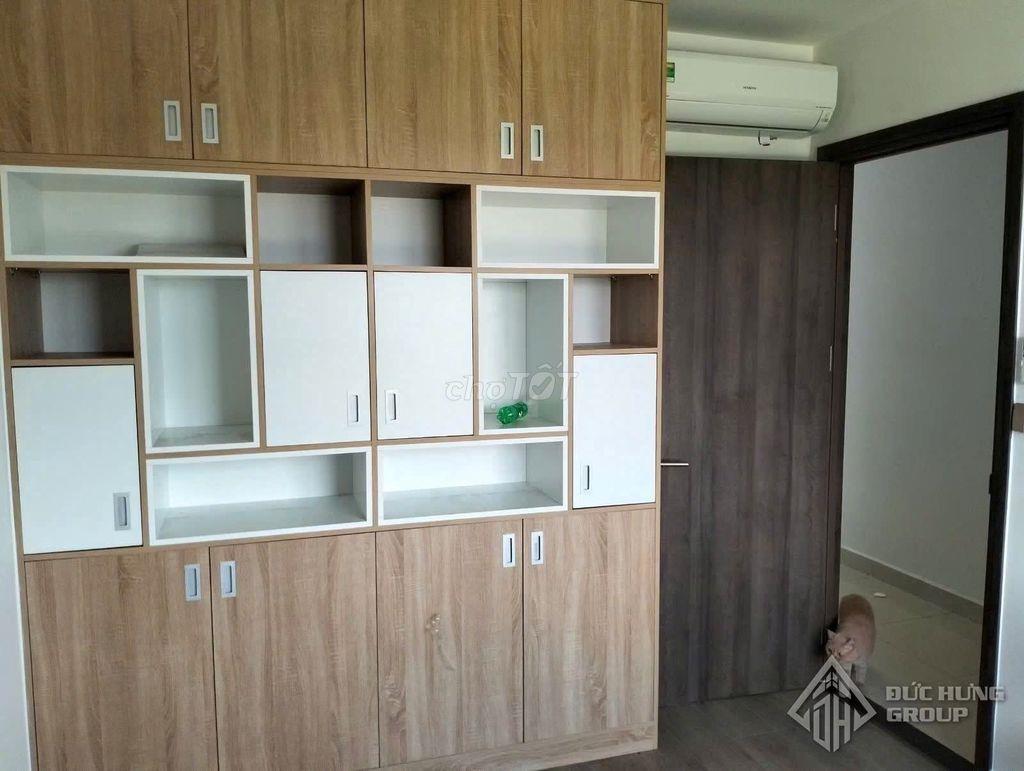2PN Q7 BOULEVARD CHO THUÊ GIÁ HẠT DẺ , SẴN BẾP, MÁY LẠNH, RÈM , Ở LIỀN
