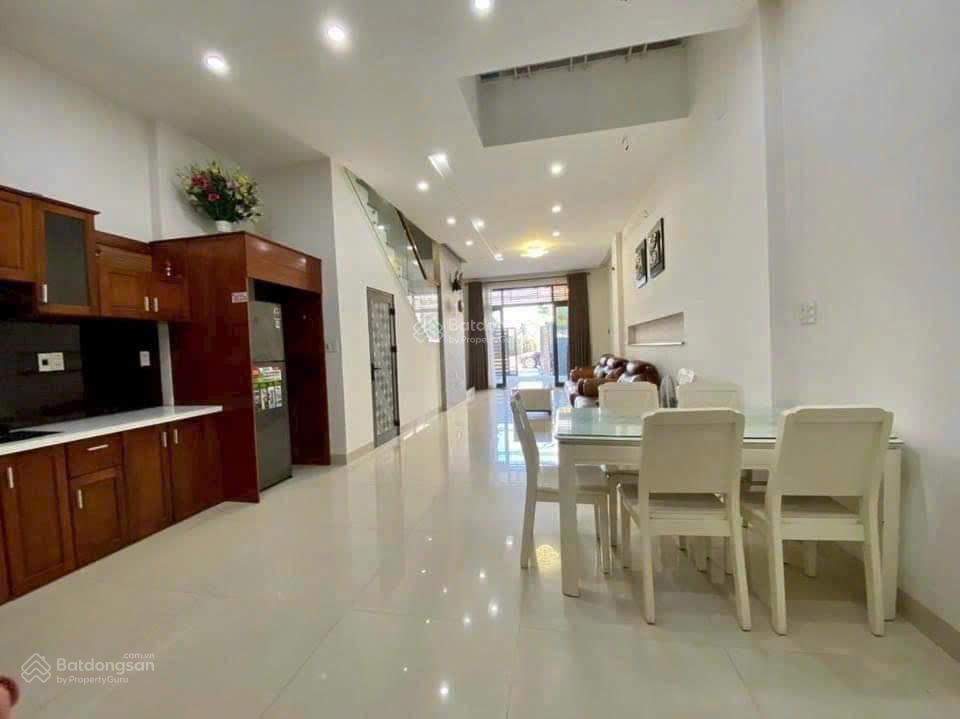 Nhà đẹp 3 tầng hoàng kế viêm cần bán, phố tây sầm uất