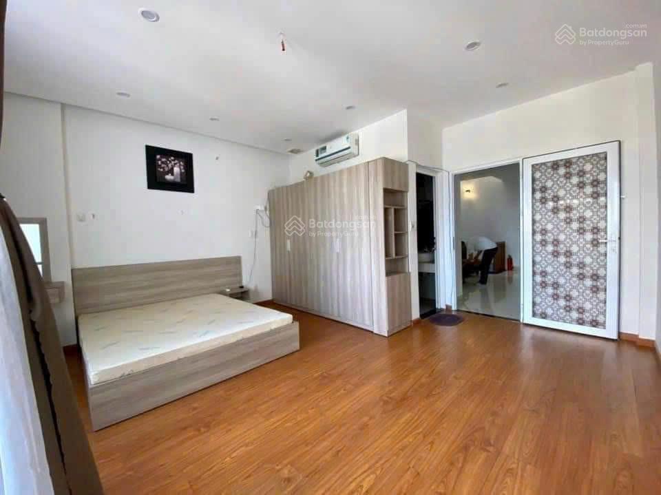 Nhà đẹp 3 tầng hoàng kế viêm cần bán, phố tây sầm uất