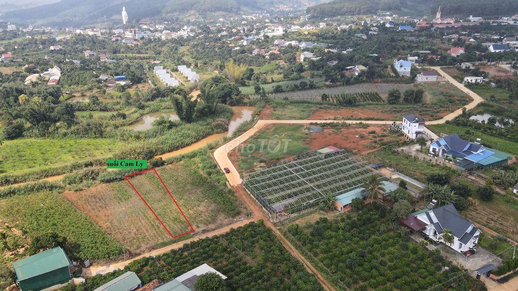 630m2 ĐẤT NAM BAN VEN ĐÀ LẠT SẴN 75M2 THỔ CƯ, SHR, CÓ SUỐI CUỐI ĐẤT
