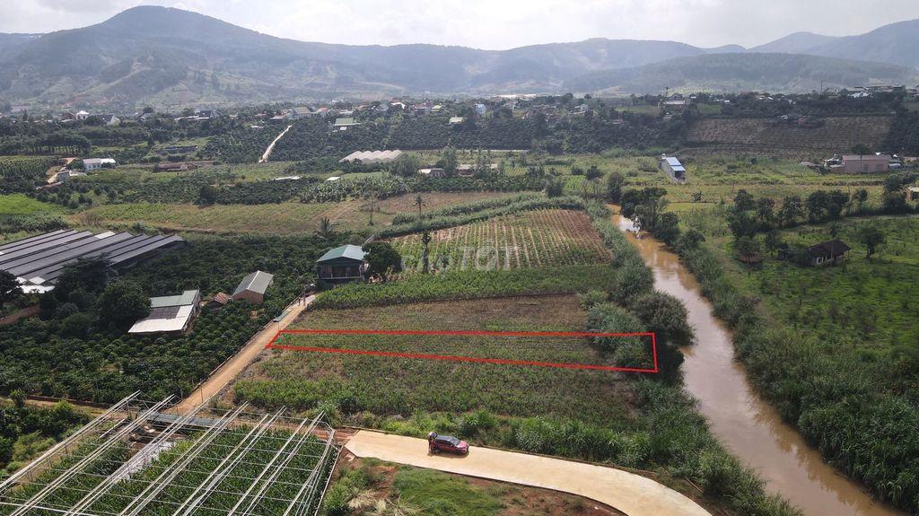 630m2 ĐẤT NAM BAN VEN ĐÀ LẠT SẴN 75M2 THỔ CƯ, SHR, CÓ SUỐI CUỐI ĐẤT