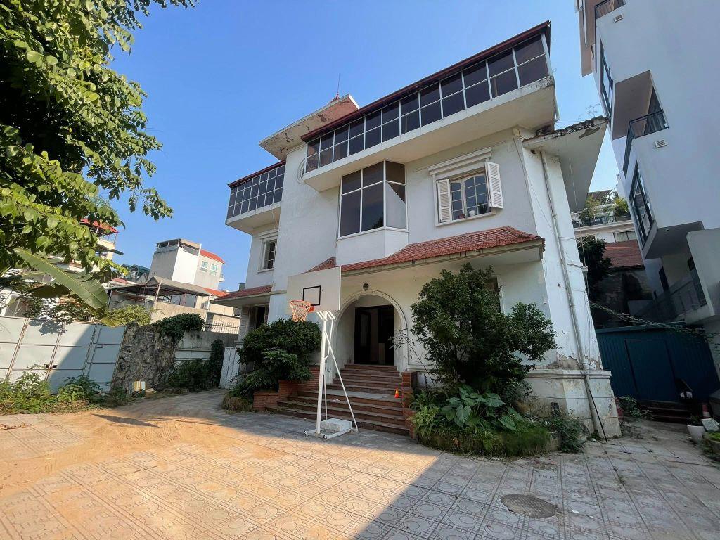 Bán Nhà Mặt Phố Âu Cơ Tây Hồ 1042m2-5T Full Thổ Cư 312 Tỷ Có Thương Lượng. 