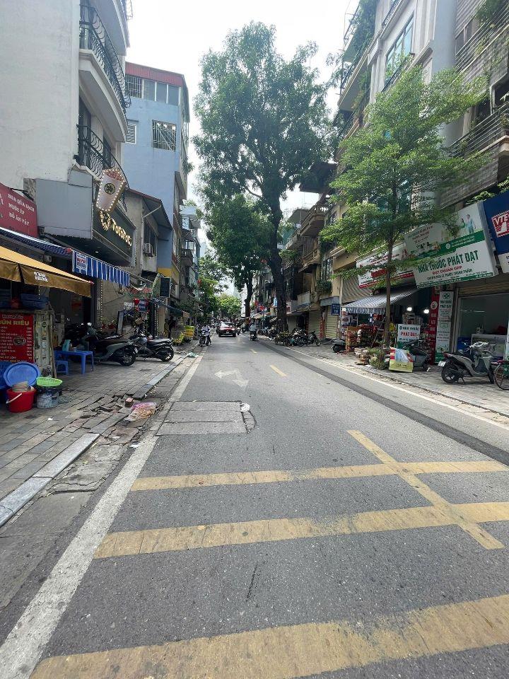 Bán Nhà Mặt Phố Yên Phụ Tây Hồ 62m2-6T LÔ GÓC VIEW Hồ 29 Tỷ Yên Phụ. 