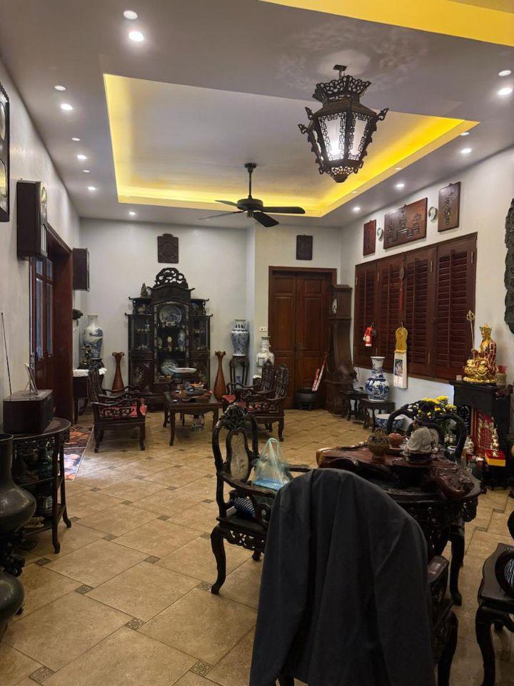 Bán Nhà Trích Sài Tây Hồ 272m2-4T MT 15m VIEW Hồ 65 Tỷ Trích Sài. 