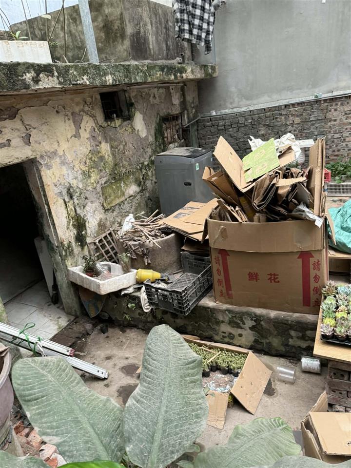 Bán nhà mặt phố hoàng hoa thám ba đình 91m22t căn góc 24,4 tỷ hoàng hoa thám.