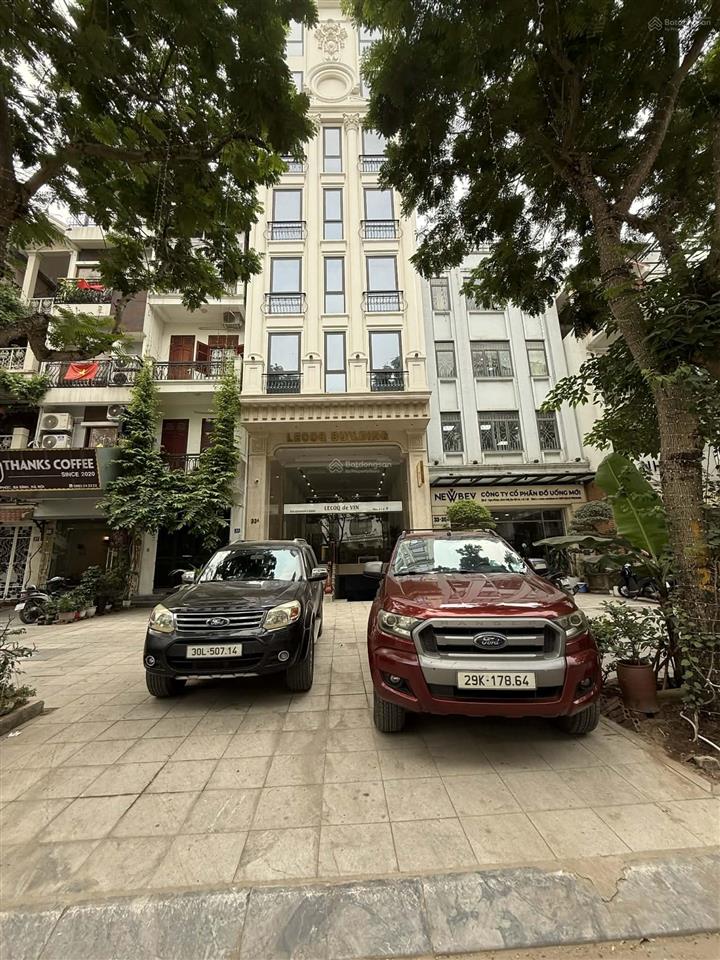 Bán nhà mặt phố vạn phúc ba đình 100m28t vỉa hè đá bóng 52 tỷ vạn phúc.