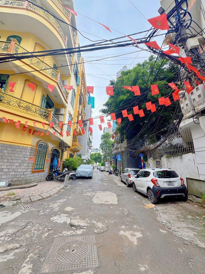Bán nhà P/Lô 2 Ô Tô Tránh Hồ Ba Mẫu Đống Đa 103m2-5T MT15m Lô Góc 36,6 Tỷ Hồ Ba Mẫu. 