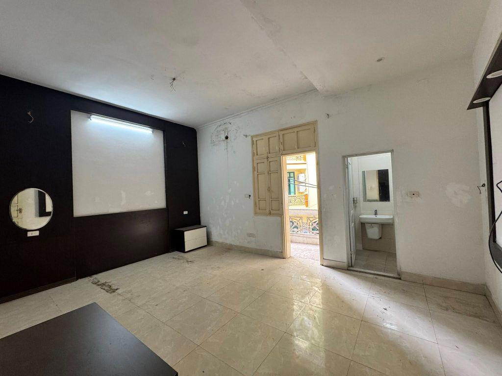 Bán nhà P/Lô 2 Ô Tô Tránh Hồ Ba Mẫu Đống Đa 103m2-5T MT15m Lô Góc 36,6 Tỷ Hồ Ba Mẫu. 