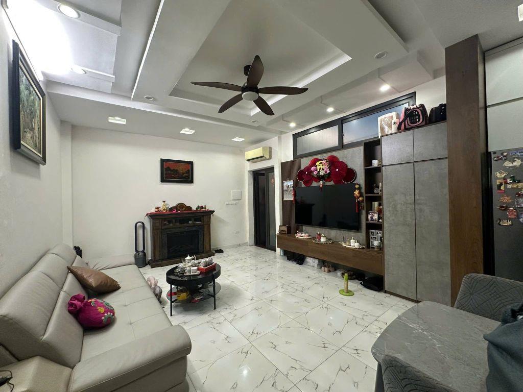Bán Nhà Phố Hoàng Hoa Thám Tây Hồ 46m2-5T MT4,6m 2 Thoáng 12,8 Tỷ Hoàng Hoa Thám. 