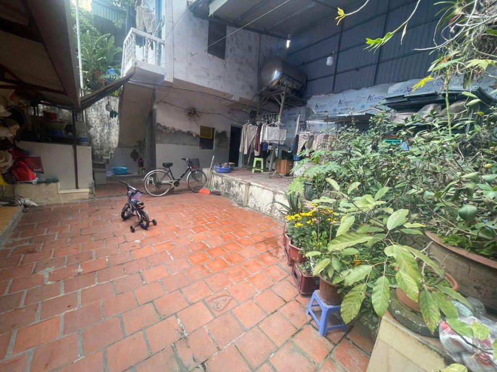 Bán Nhà Mặt phố Âu Cơ Quảng An Tây Hồ 130m2-1T MT10m Lô Góc 73 Tỷ Âu Cơ. 