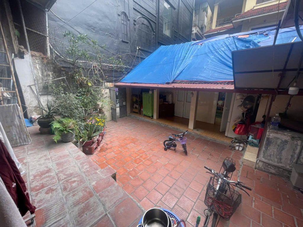 Bán Nhà Mặt phố Âu Cơ Quảng An Tây Hồ 130m2-1T MT10m Lô Góc 73 Tỷ Âu Cơ. 