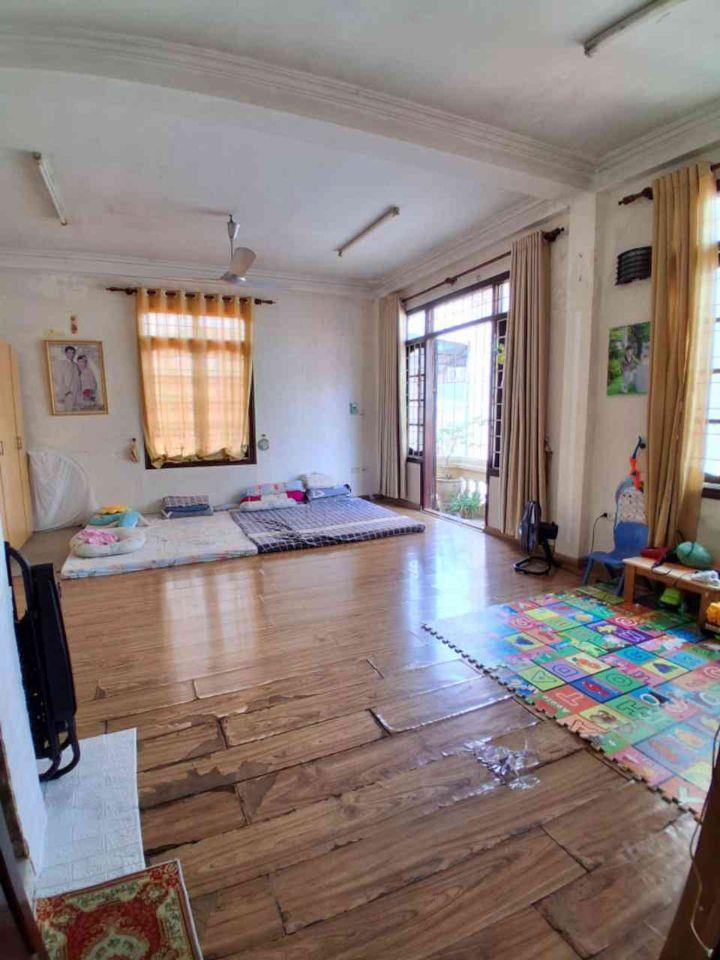 Bán Nhà Lạc Long Quân Cầu Giấy 72m2-5T MT8m 2 Thoáng 17 Tỷ Lạc Long Quân. 