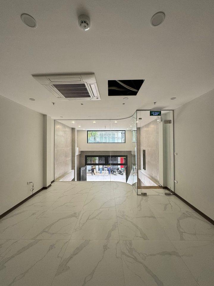 Bán Nhà Mặt Phố Phương Liệt Thanh Xuân 112m2-8T MT5m Vỉa Hè 2 Thoáng 43,8 Tỷ Phương Liệt. 
