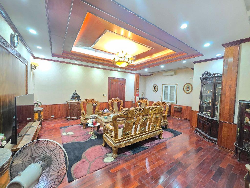 Bán nhà P/Lô ô Tô Phố Huỳnh Thúc Kháng Đống Đa 73m2-7T MT16m Lô Góc 54 Tỷ Huỳnh Thúc Kháng. 