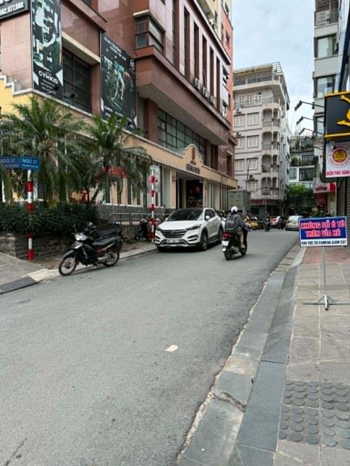 Bán nhà P/Lô ô Tô Phố Huỳnh Thúc Kháng Đống Đa 73m2-7T MT16m Lô Góc 54 Tỷ Huỳnh Thúc Kháng. 
