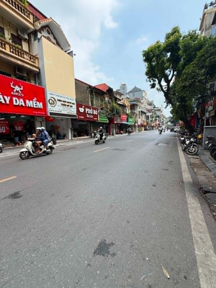 Bán nhà Mặt phố Bạch Mai Hai Bà Trưng 110m2-3T Ko Quy Hoạch 1 Sổ 1 Chủ 49 Tỷ Bạch Mai. 