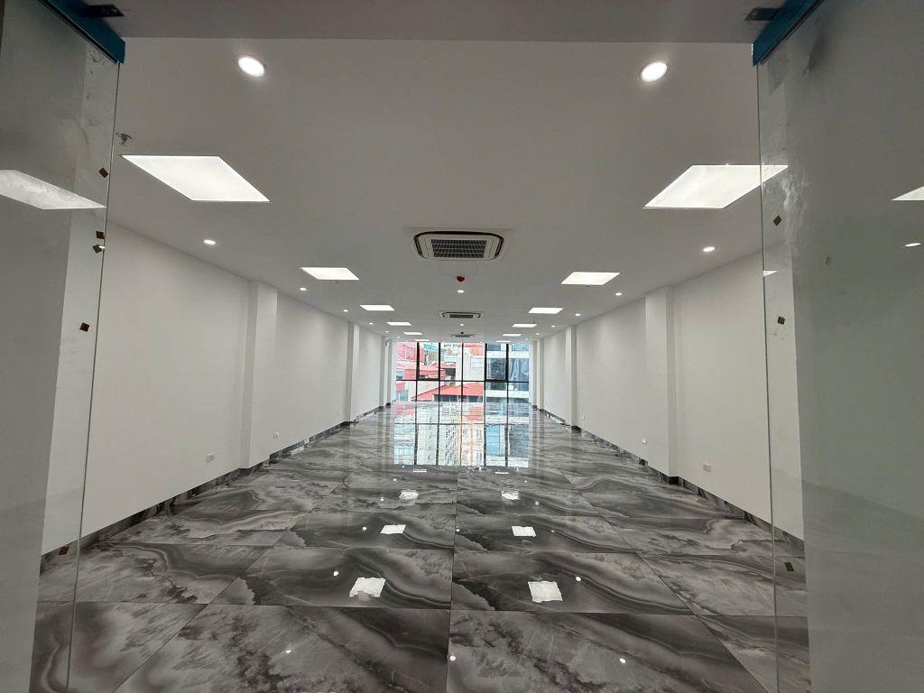 Bán nhà Mặt phố Bạch Mai Hai Bà Trưng 210m2-10T MT8,5m Ko Quy Hoạch 200 Tỷ Bạch Mai.  