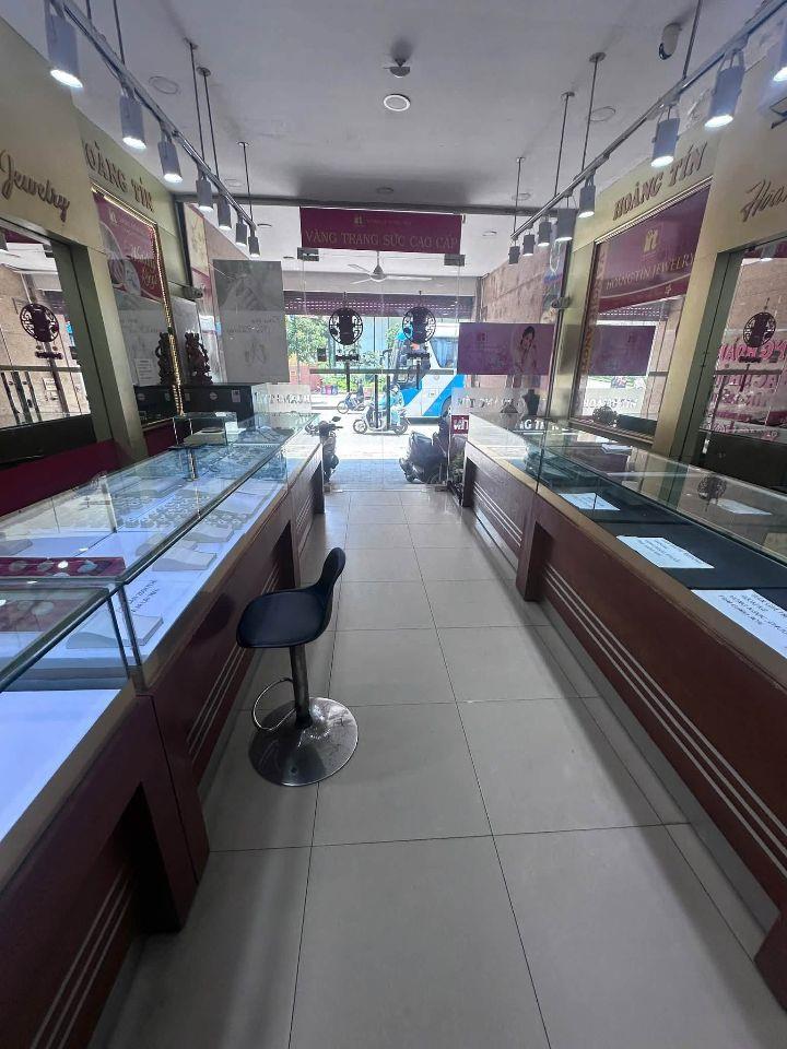 Bán Nhà Mặt Phố Nguyễn Thái Học Ba Đình 105m2-3T 1 Sổ 1 Chủ 76 Tỷ Nguyễn Thái Học.