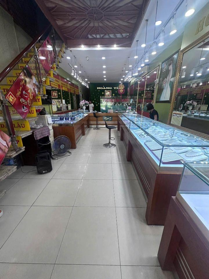 Bán Nhà Mặt Phố Nguyễn Thái Học Ba Đình 105m2-3T 1 Sổ 1 Chủ 76 Tỷ Nguyễn Thái Học.