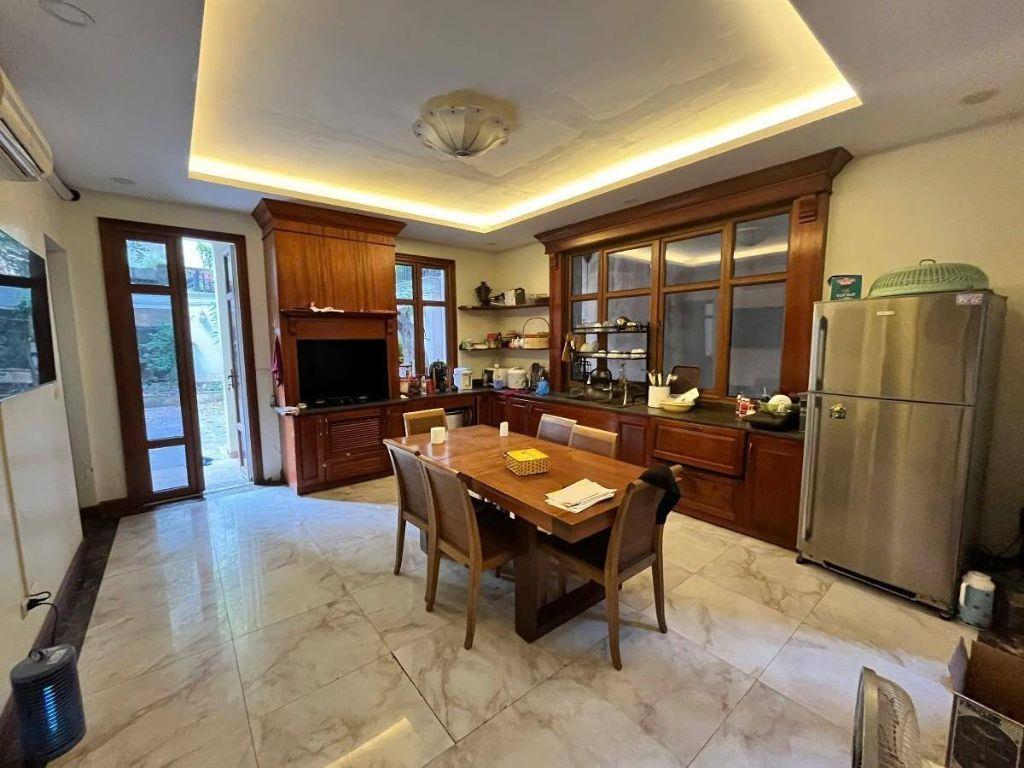 Bán Nhà P/Lô 2 Ô Tô Tránh Phố Kim Mã Ba Đình 290m2-3T MT10m Ko Quy Hoạch 55 Tỷ Kim Mã. 
