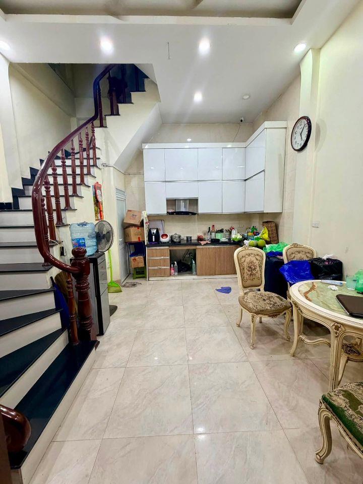 Bán Nhà Phố Lạc Chính Ba Đình 30m2-5T MT4m 1 Sổ 1 Chủ 12 Tỷ Lạc Chính. 