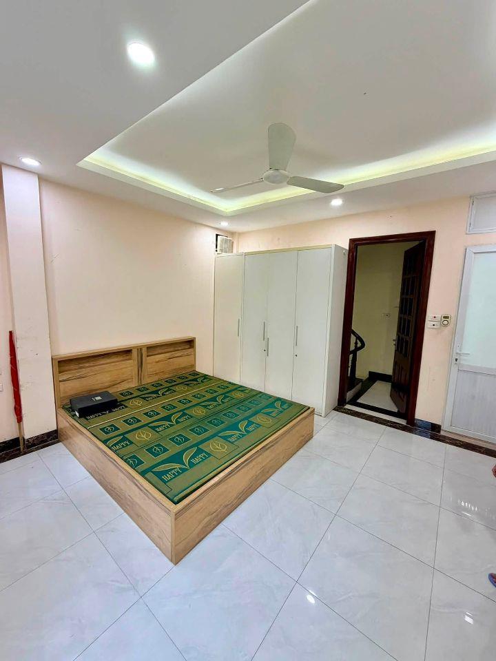 Bán Nhà Phố Lạc Chính Ba Đình 30m2-5T MT4m 1 Sổ 1 Chủ 12 Tỷ Lạc Chính. 