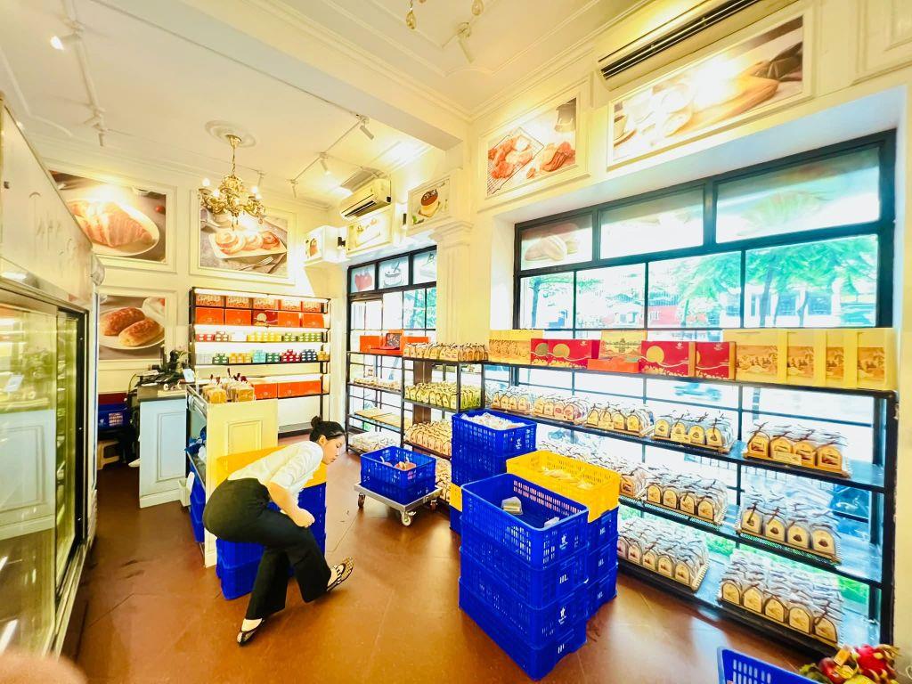 Bán Nhà Mặt Phố Xã Đàn Đống Đa 46m2-5T MT7m-2 Thoáng 45 Tỷ Xã Đàn. 