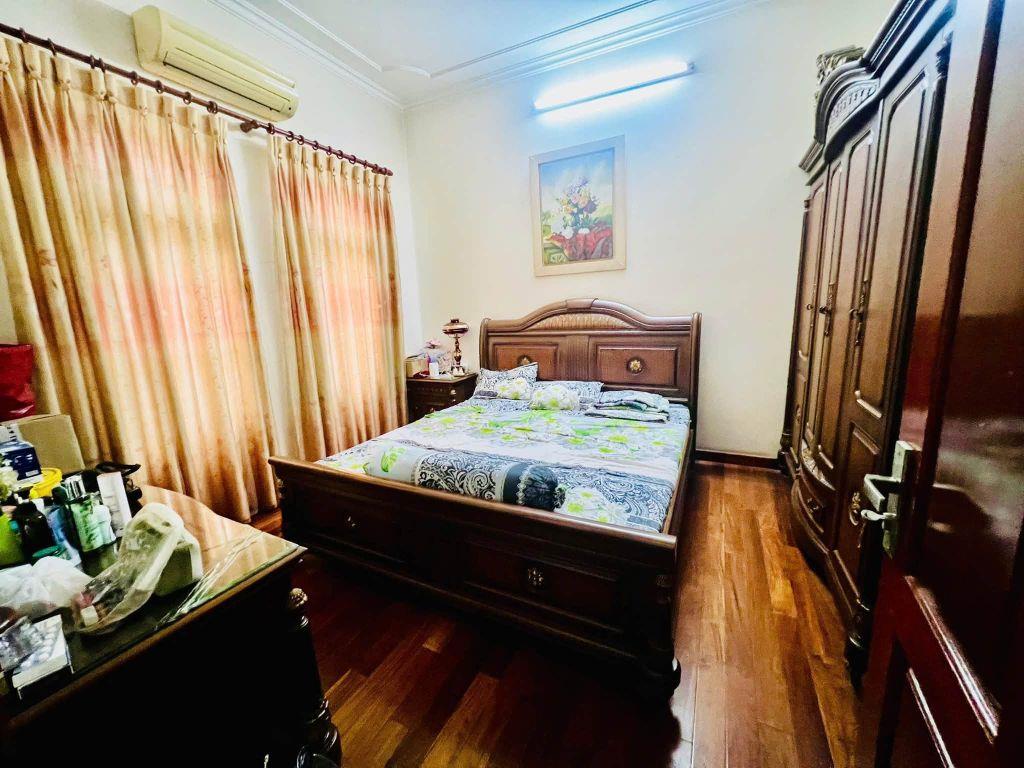 Bán Nhà Mặt Phố Xã Đàn Đống Đa 46m2-5T MT7m-2 Thoáng 45 Tỷ Xã Đàn. 