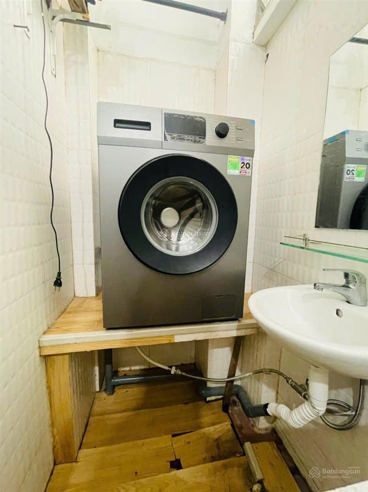 Cho thuê căn hộ tập thể tầng 1 liên đoàn địa chất  thủy văn ngõ 42 trần cung