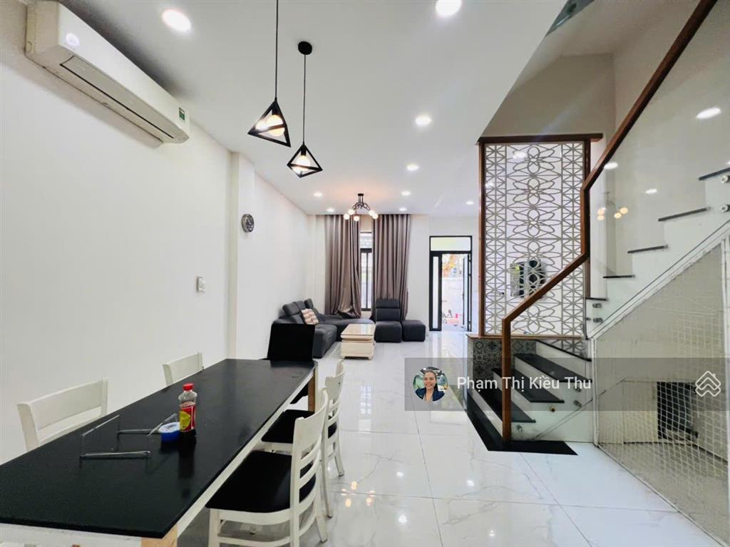 Chính chủ cho thuê nhà phố lakeview city nhà hoàn thiện nội thất, dt 5x20m 3 lầu, 5pn giá 29tr