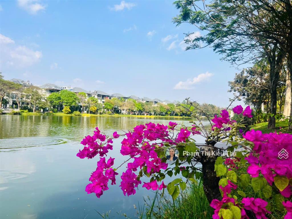 Chính chủ bán gấp căn góc sân vườn lakeview city dt 7x20m 3 lầu full nội thất cao cấp giá bán 25 tỷ
