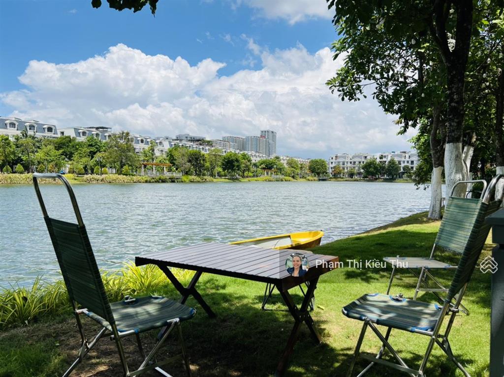 Chính chủ bán gấp căn góc sân vườn lakeview city dt 7x20m 3 lầu full nội thất cao cấp giá bán 25 tỷ