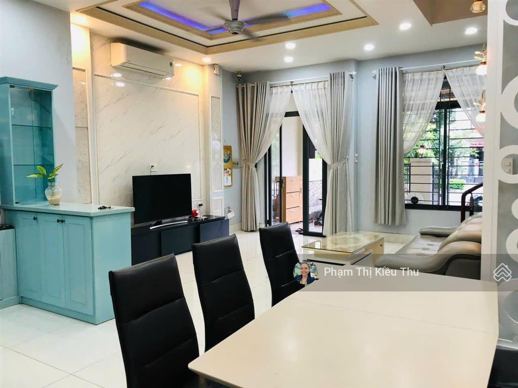 Chính chủ cho thuê nhà phố lakeview city full nội thất đầy đủ 4 phòng ngủ dt 6x16m giá thuê 30tr/th