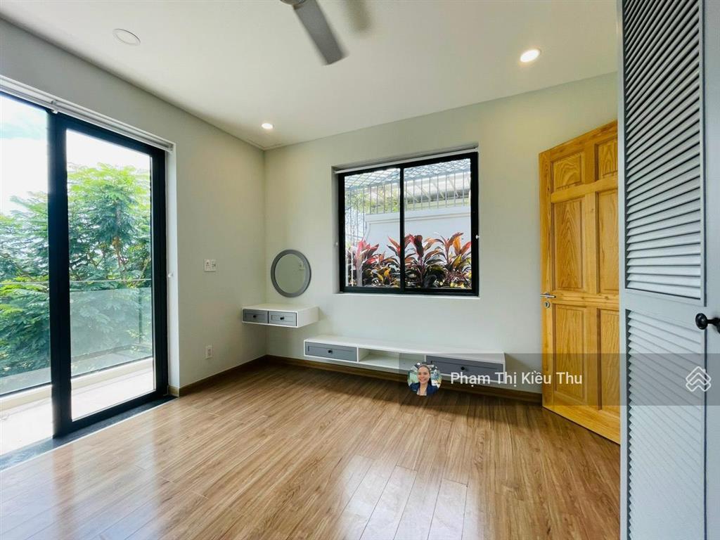 Lakeview city cho thuê nhà phố full nội thất đẹp dt 6x16m 5pn, giá thuê 32tr  0902 872 ***