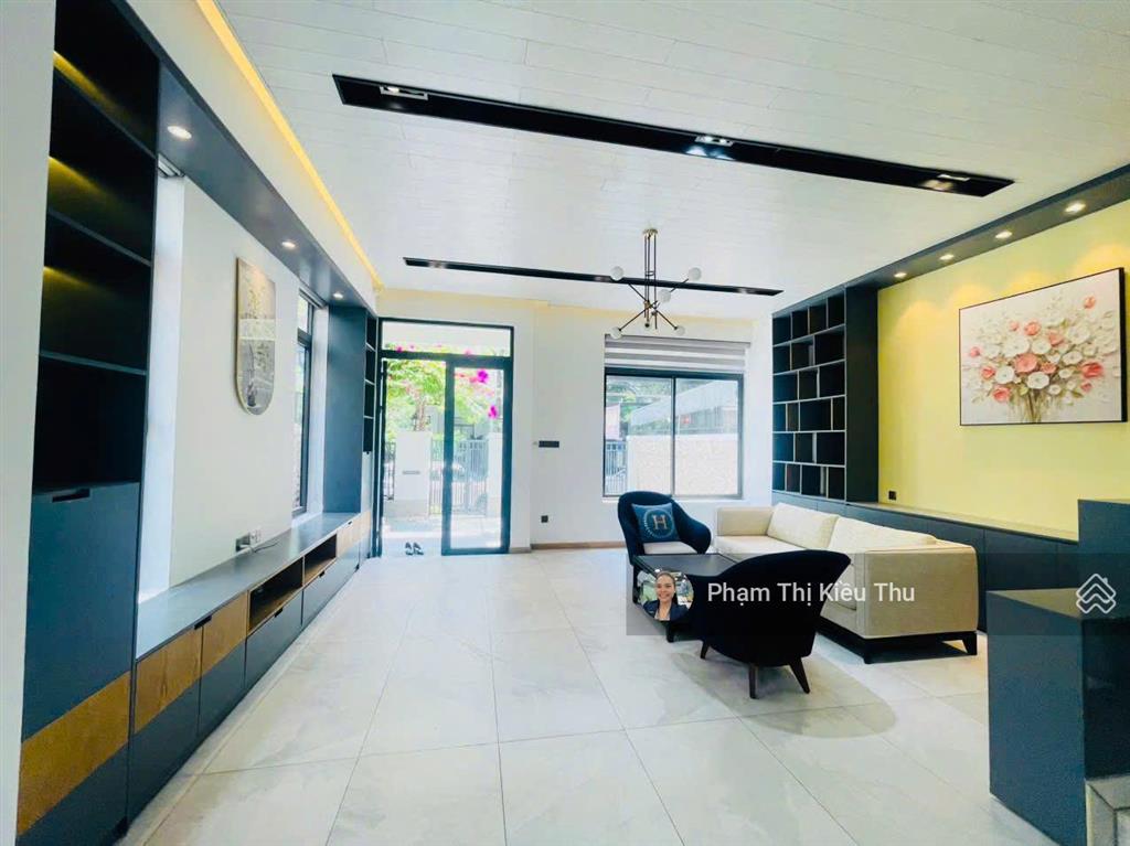 Biệt thự sân vườn view hồ lakeview city dt 176m cho thuê full nội thất đầy đủ bao phí quản lý,thuế