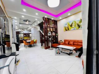 Chính chủ cần bán gấp căn góc sân vườn lakeview city dt 7x20m 3 lầu, tặng đầy đủ nội thất cao cấp