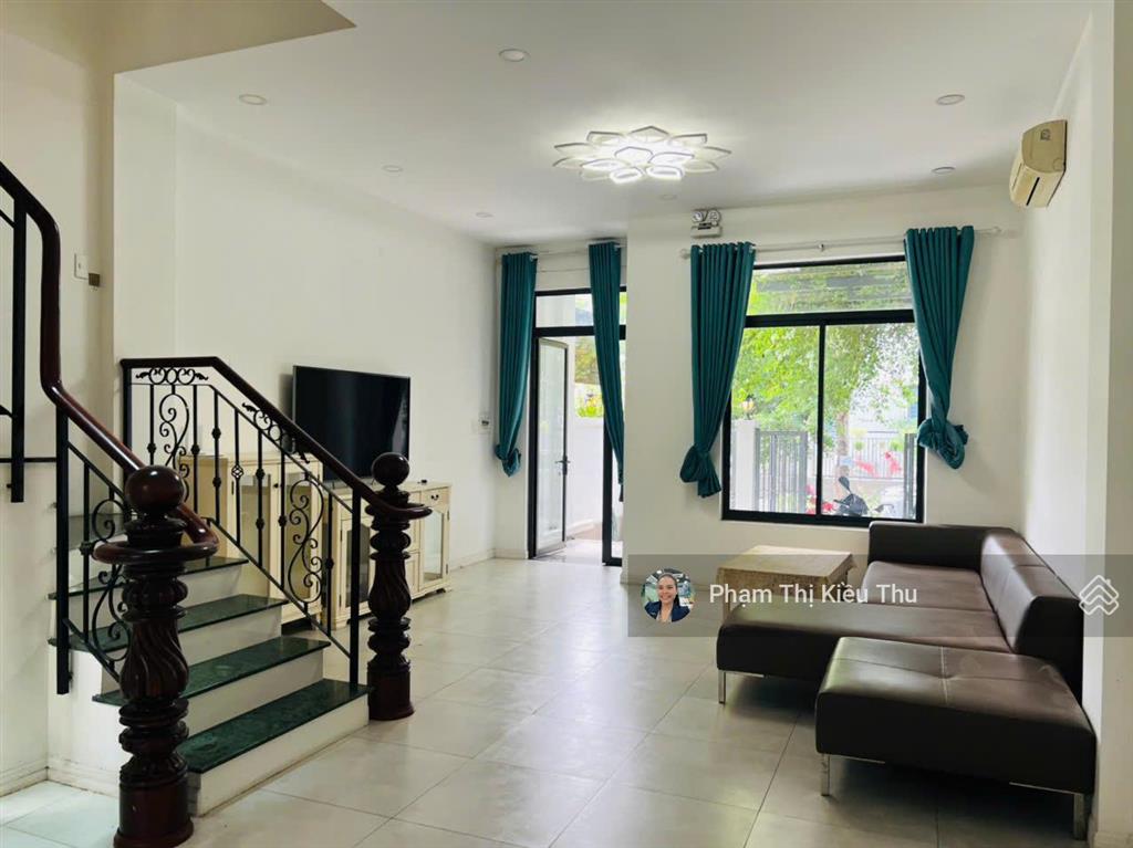 Cho thuê nhà phố lakeview city dt 5x20m 4 phòng ngủ nhà nội thất mới đẹp giá thuê chỉ 28 triệu