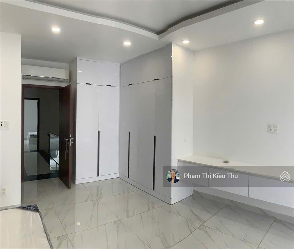 Chính chủ cần cho thuê nhà phố lakeview city full đầy đủ nội thất chỉ cần xách vali vào ở giá 30tr