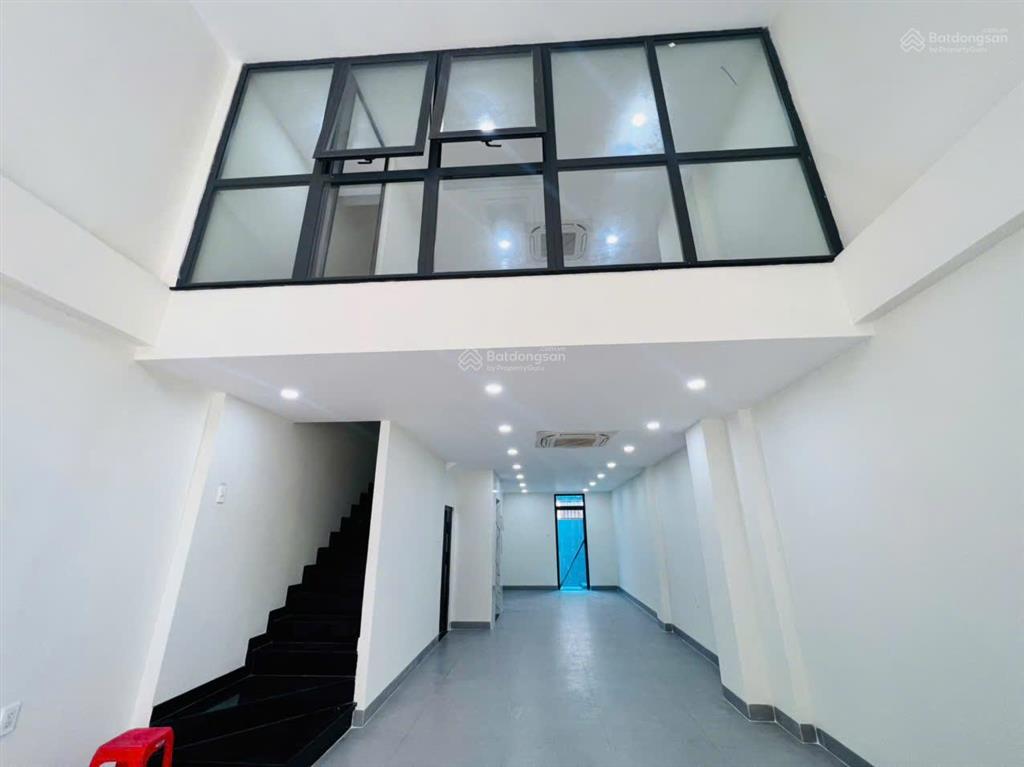 Cần cho thuê căn shophouse 5 tầng kđt lakeview city 5x20m nhà hoàn thiện cơ bản có thang máy