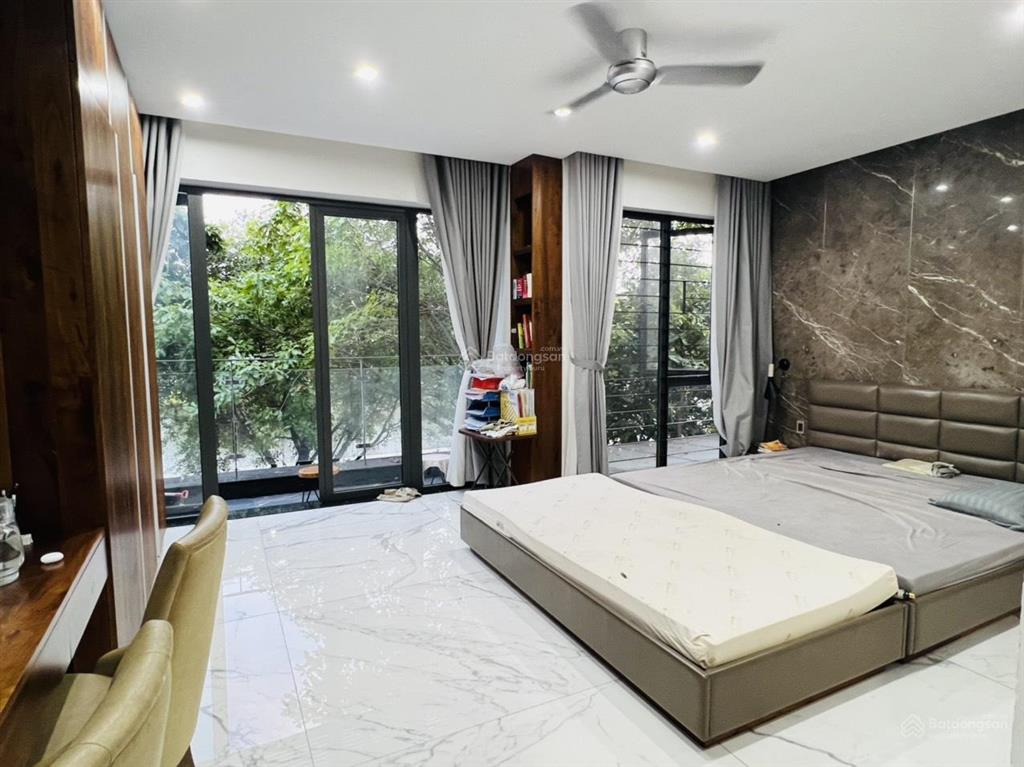 Biệt thự sân vườn lakeview city full nội thất, dt 8x22m 1 trệt 2 lầu, giá thuê 50tr  0902 872 ***