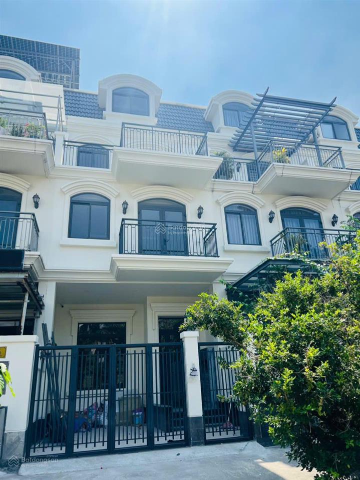 Kẹt tiền chính chủ cần bán gấp nhà phố lakeview city dt 5x20m giá cực hót 1 căn hiếm có giá 18,5 tỷ