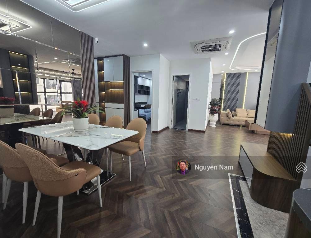 Bán căn hộ iris garden 136m23pn, căn góc, tặng nt, giá 87triệu/m2