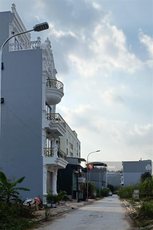 Bán gấp đất dv trạm trôi 93m2 mt5.2m chỉ 12tỷ  vỉa hè 2 ô tô tránh