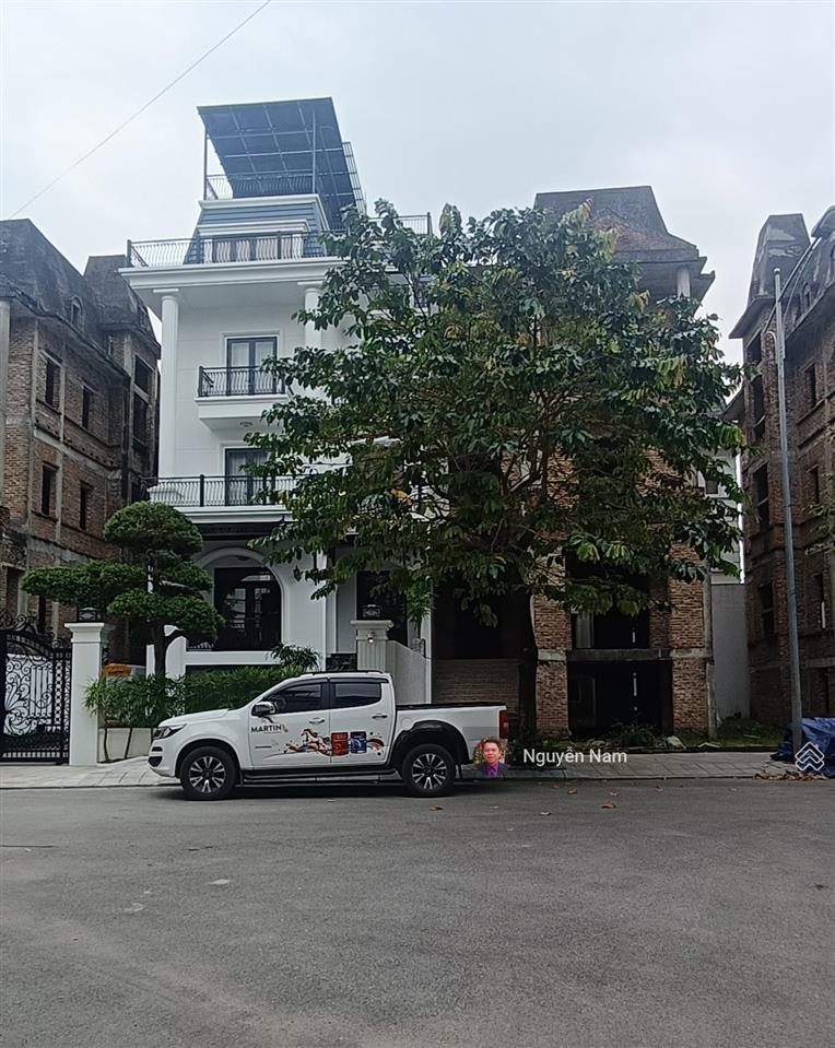 Bán gấp 22,5 tỷ  biệt thự lideco hoài đức 234,9m2  5 tầng view hồ