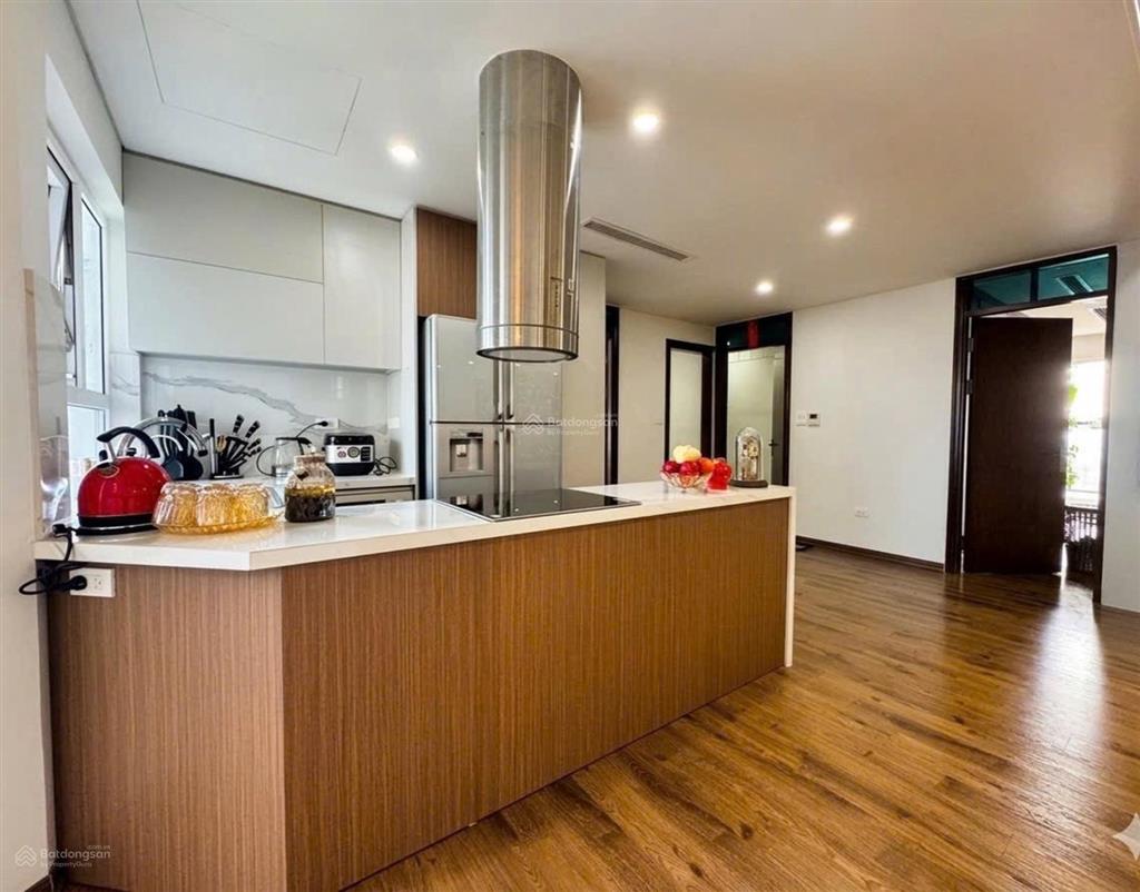 Chung cư golden palace mễ trì 141m2  3 ngủ tặng nt tiền tỷ, giá 12,86 tỷ