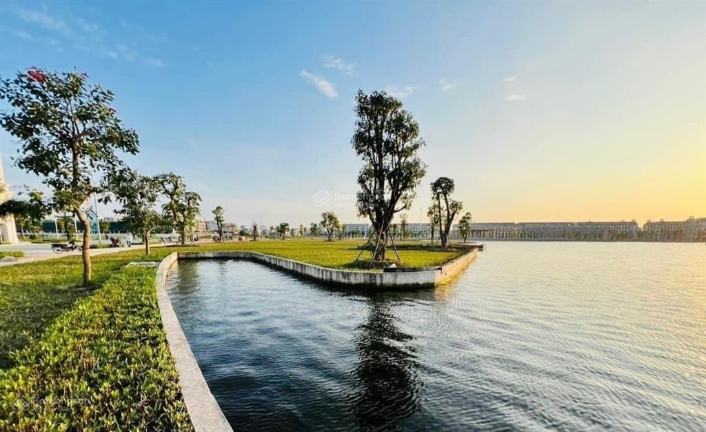 Chỉ 13,86 tỷ lk hinode 92,6m2  5 tầng, khu anh quốc, gần hồ công viên