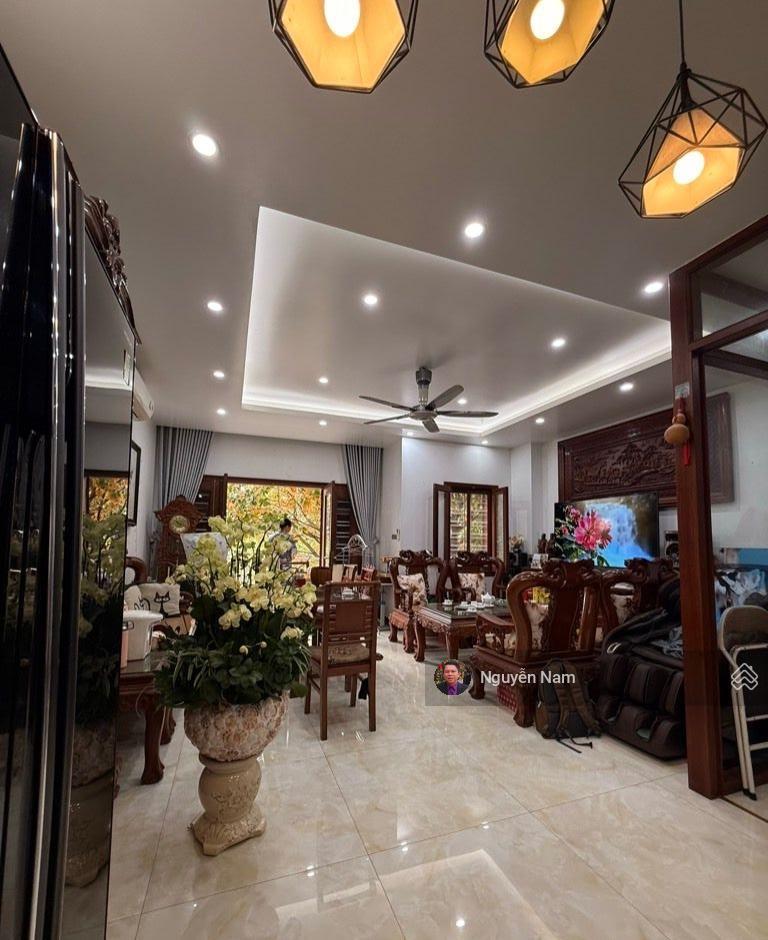 Bán liền kề 85m2, 15,68 tỷ  khu đt xuân phương, vỉa hè kd ô tô tránh