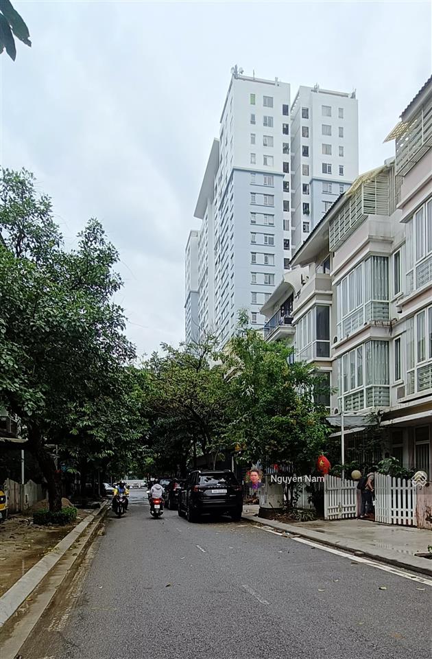 Bán liền kề 85m2, 15,68 tỷ  khu đt xuân phương, vỉa hè kd ô tô tránh