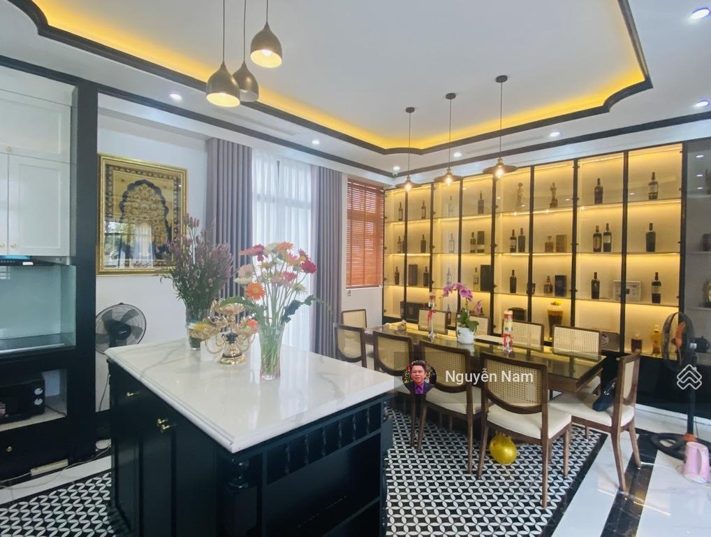 Biệt thự tây mỗ 225m2  4tầng, vị trí đẹp, lô góc, vỉa hè, giá 26,86tỷ