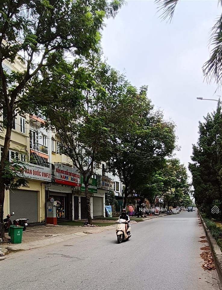 Mặt phố trịnh văn bô kéo dài 95m2  5 tầng, vỉa hè kinh doanh, chỉ 23,86 tỷ